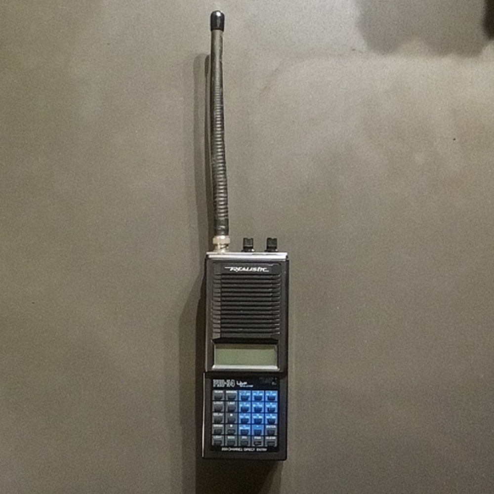 RadioShack Realistic pro-34 UHF hi-lo-air 200 channel direct entry